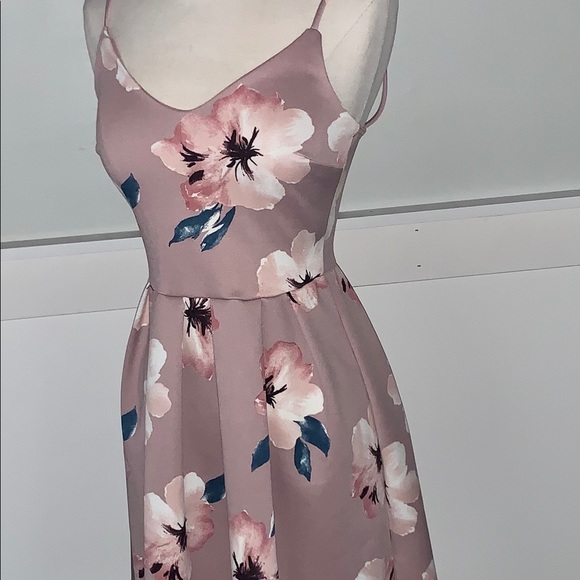 NEW WITH TAGS SOPRANO FIT & FLARE SPAGHETTI STRAP DRESS FLORAL & LAVENDER SIZE S - Picture 8 of 16